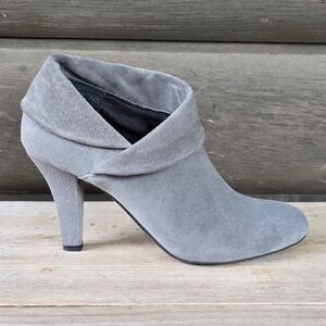 Enzo Angiolini 90's Rachey, Gray Suede, Slouchy Fold Over, Comfort Bootie 8.5M